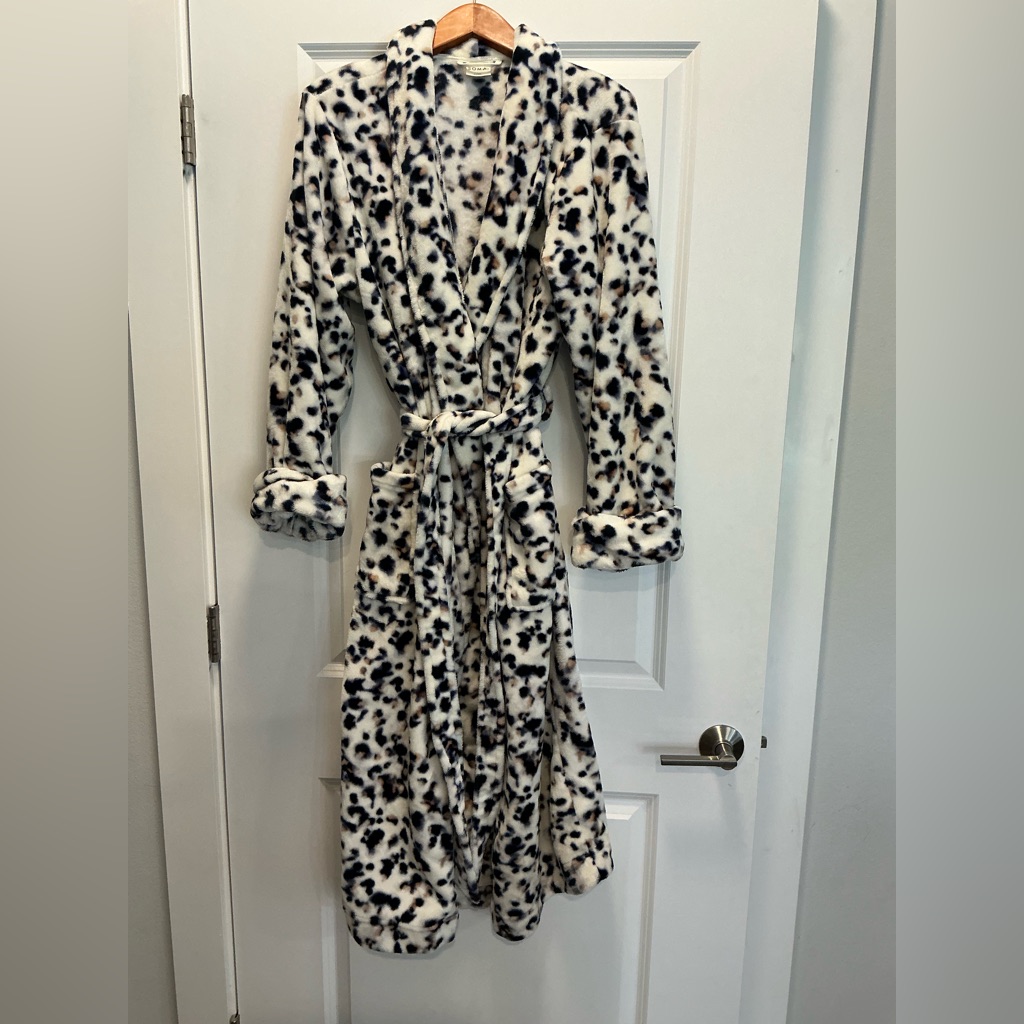 Soma Embraceable Plush Midi/Long Robe. Size L/Xl. Euc